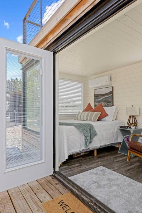 New The Sunset Luxury Container Home Fredericksburg Exterior photo